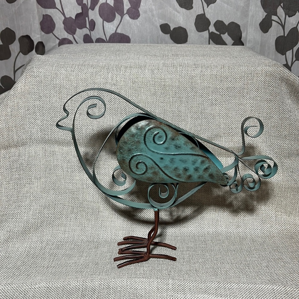 Decorative metal bird